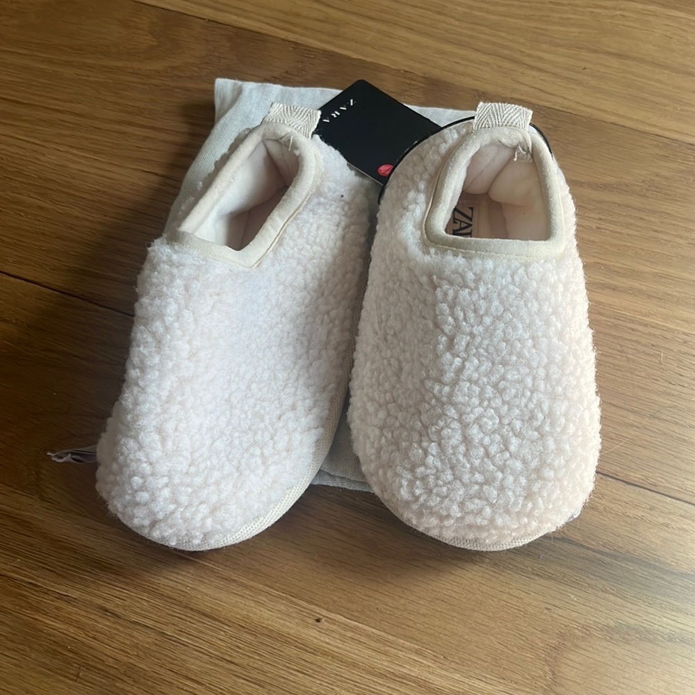 Kids Zara slippers